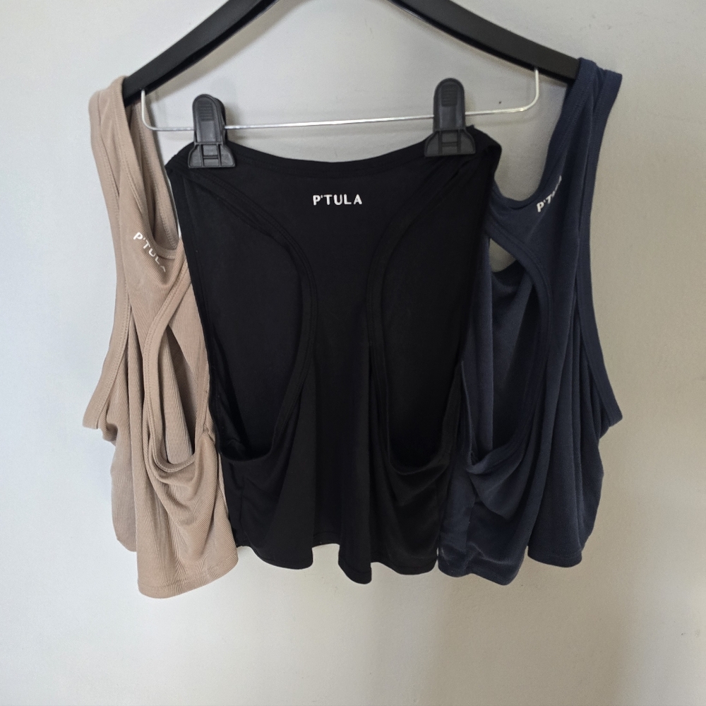 P'tula Women's Tank Tops